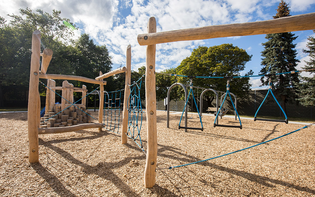 Lord Seaton wood rope course playground