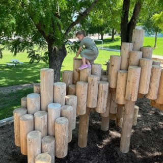 Moku-Yama, designed in collaboration with @kkaa_official is an amazing sculptural climber that is also the perfect spot for you to gather with friends for popsicles! Moku-Yama will soon be found in a few parks around North America! More photos to come soon.

#mokuyama #earthscapeplay #earthscapecollections #woodmountain #mountainclimb #kidsatplay #teenhangout #jumping #hiding #climbing